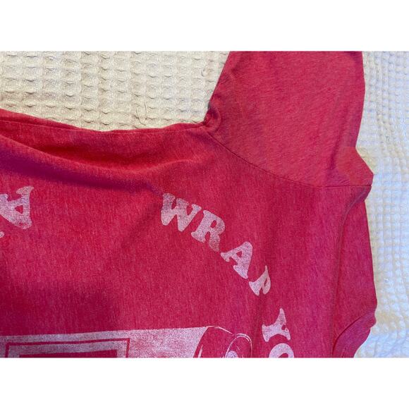 Junk Food Schlitz Graphic Washed Red Crew Neck Tee Shirt Small Retro - Picture 7 of 10